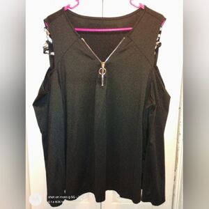 SHEIN Black Cold Shoulder Blouse with Zipper Detail